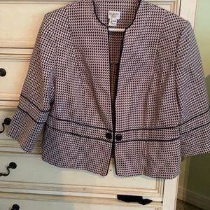Pink and black women’s suit jacket no pockets flare back